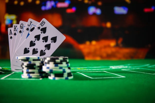 Payout table showing blackjack, win, insurance, and side-bet payouts